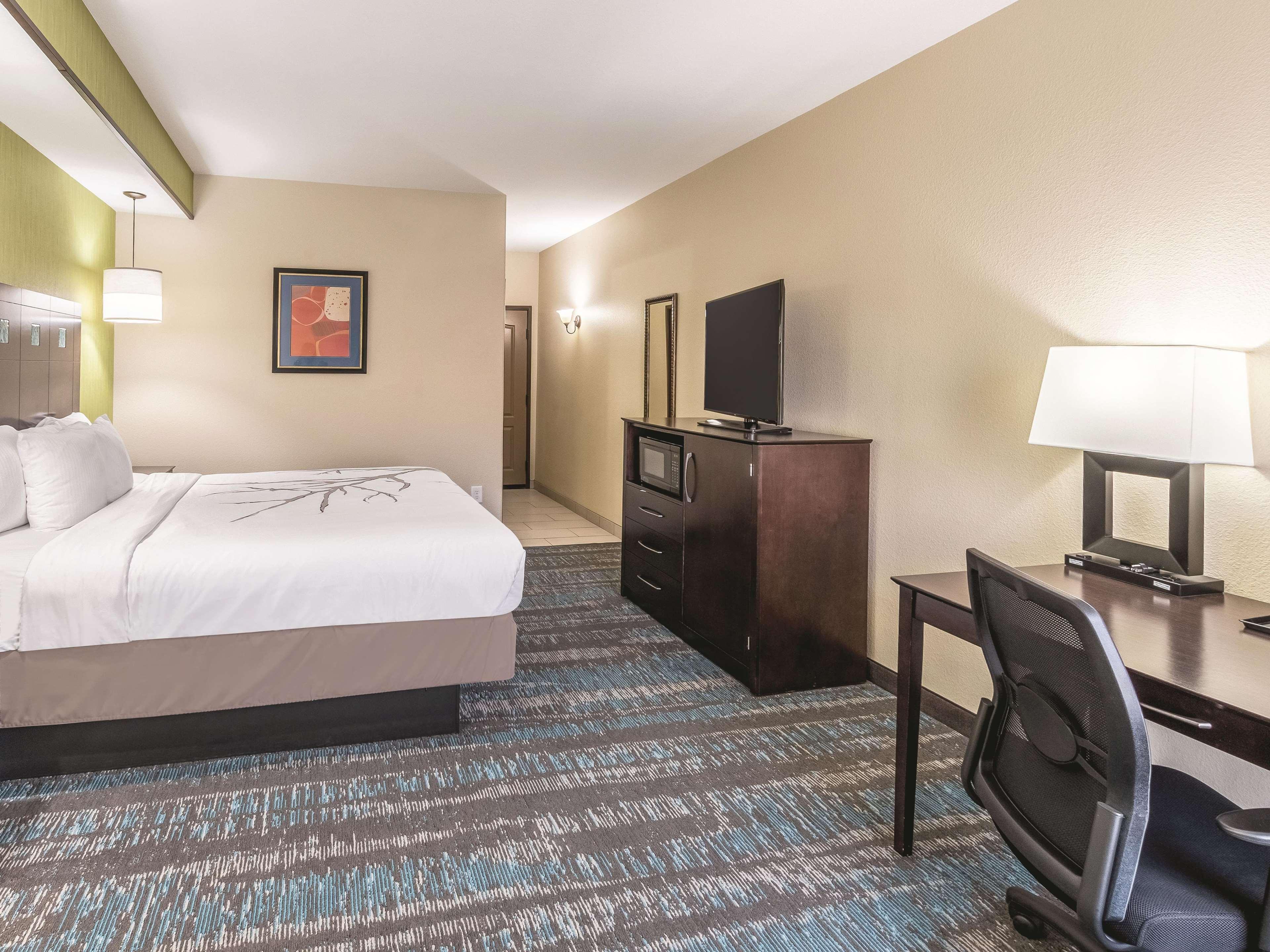 La Quinta By Wyndham Dallas Grand Prairie South Hotel Екстериор снимка